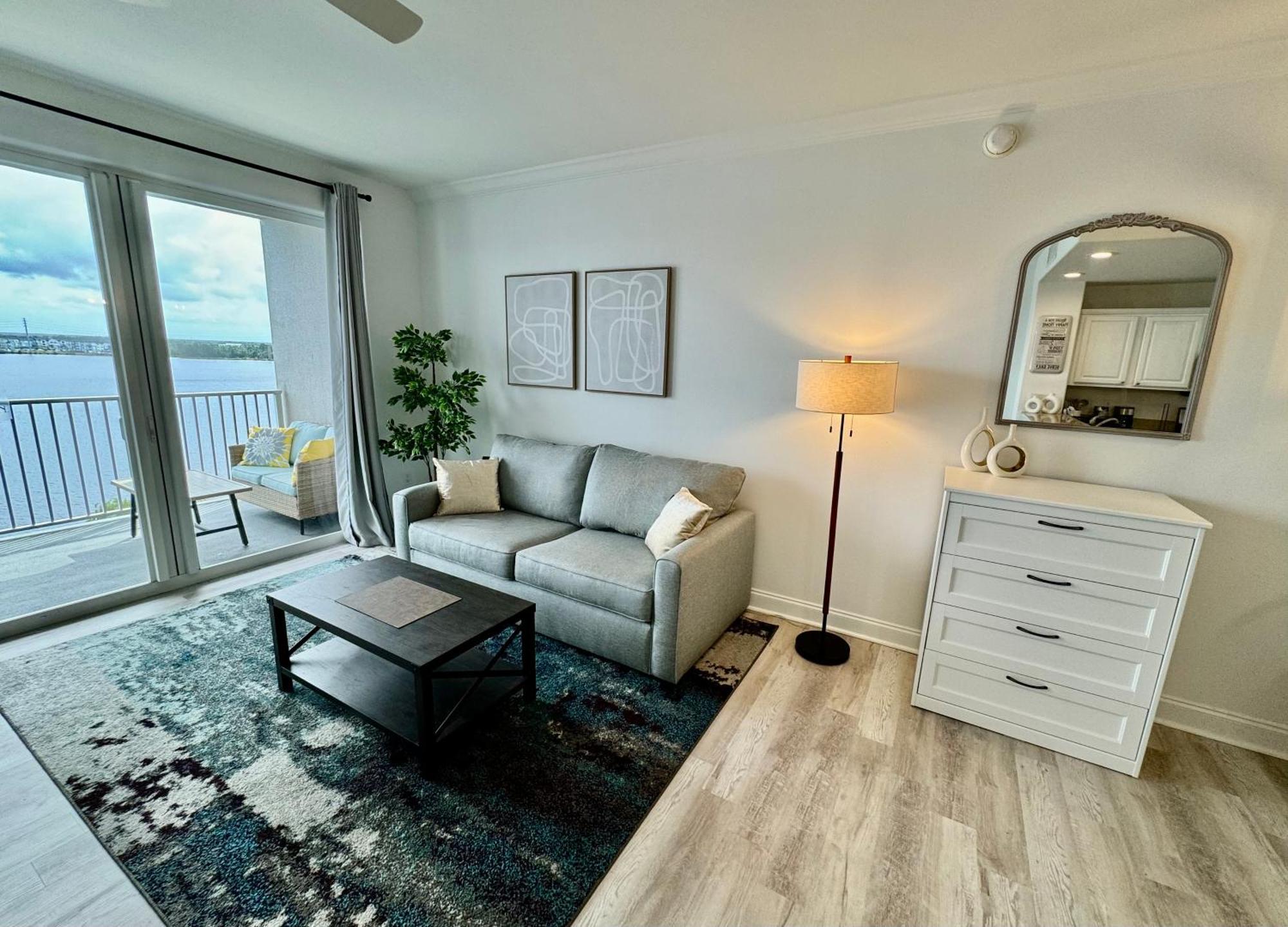 Balcony King Suite - Lake & Pool View Orlando Ngoại thất bức ảnh