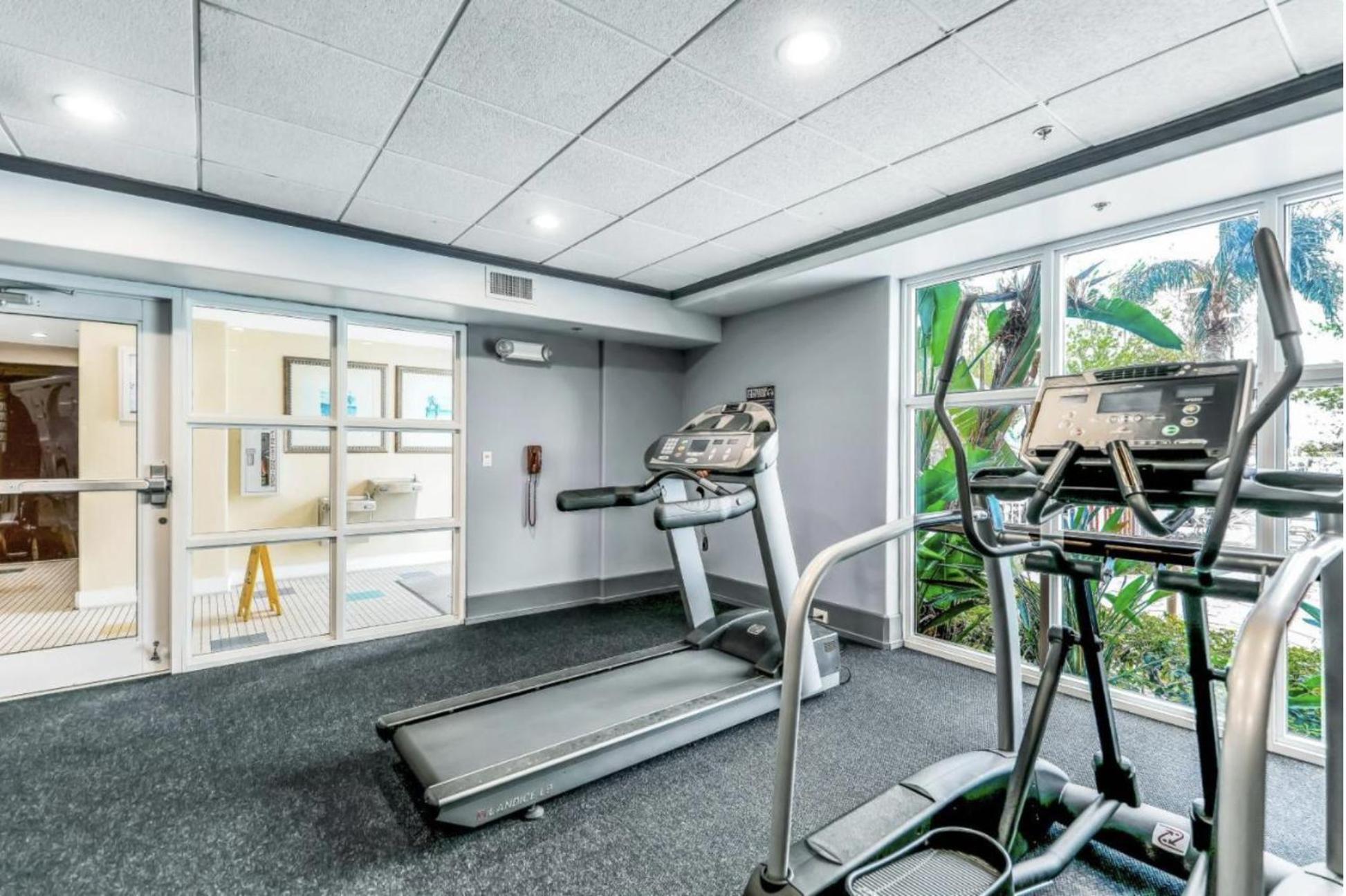 Balcony King Suite - Lake & Pool View Orlando Ngoại thất bức ảnh