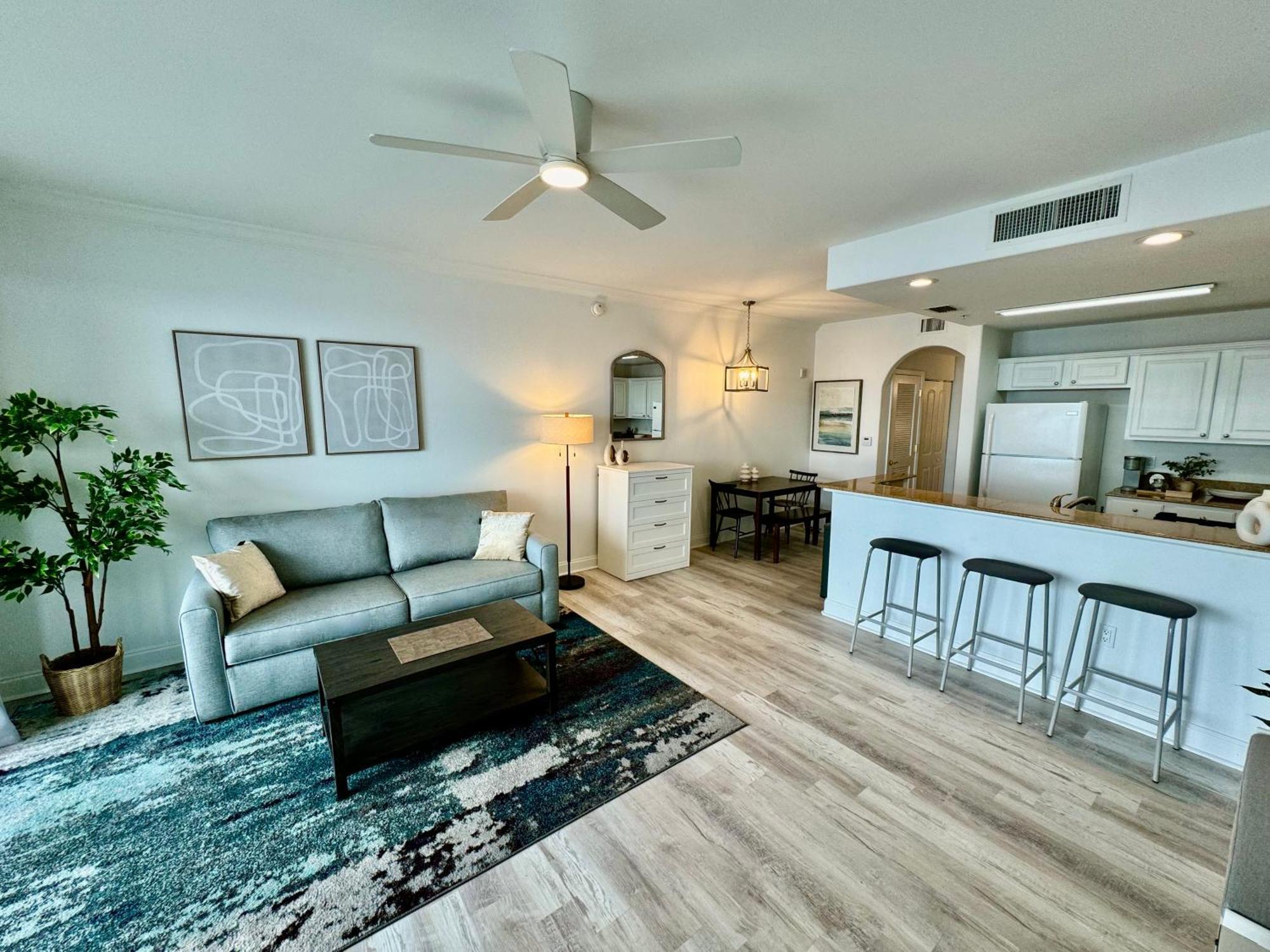 Balcony King Suite - Lake & Pool View Orlando Ngoại thất bức ảnh