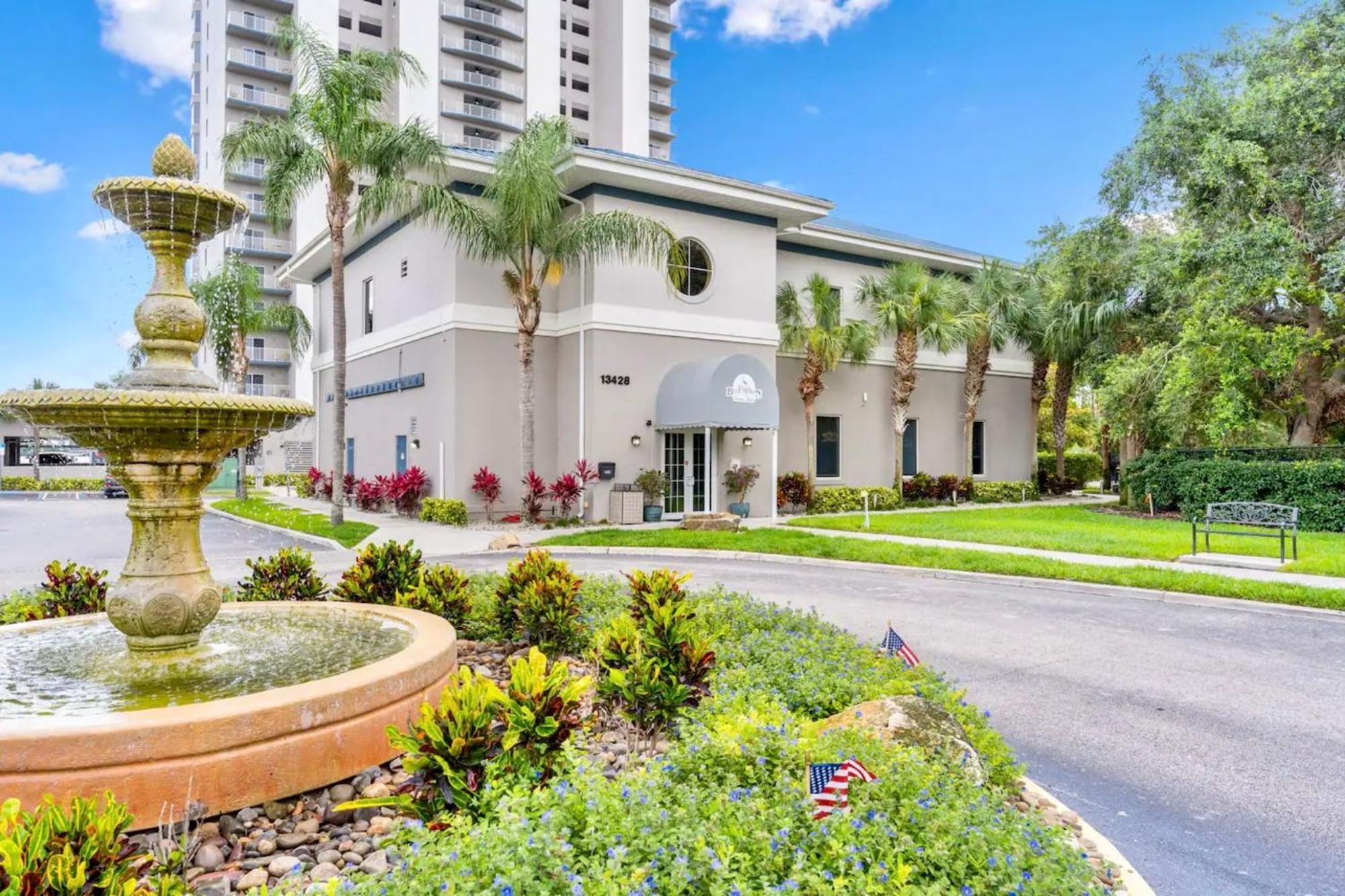 Balcony King Suite - Lake & Pool View Orlando Ngoại thất bức ảnh